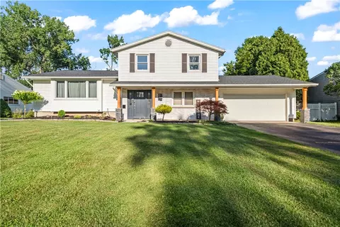 32 Westerloe Ave, Brighton, NY 14620
