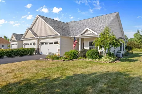 134 Anitas Ln, Sweden, NY 14420