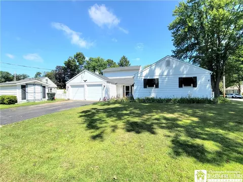 24 Raymond St, Jamestown, NY 14701