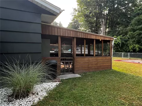 Exterior - 76 Kartes Dr, Greece, NY 14616 photo 4 of 8