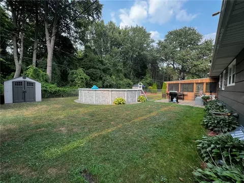 Exterior - 76 Kartes Dr, Greece, NY 14616 photo 7 of 8