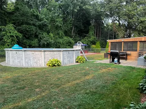 Exterior - 76 Kartes Dr, Greece, NY 14616 photo 6 of 8