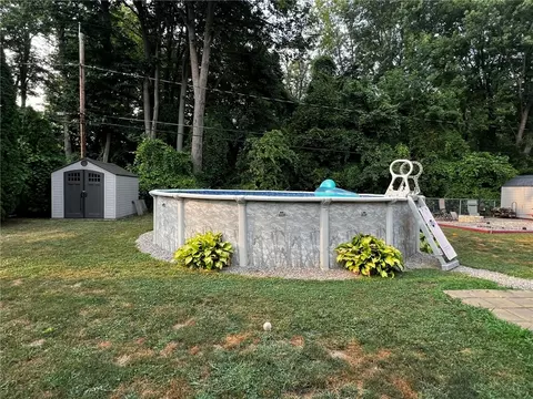 Exterior - 76 Kartes Dr, Greece, NY 14616 photo 5 of 8