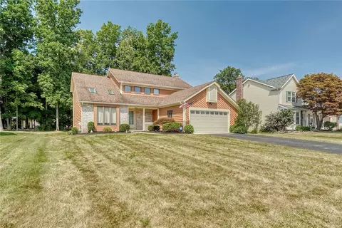 67 Mill Run Dr, Greece, NY 14626