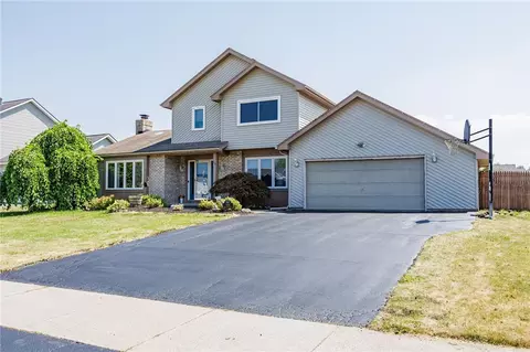 764 Whistlers Cove Ln, Greece, NY 14612