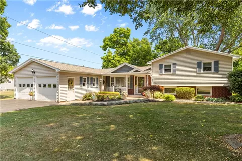 1 Vincor Dr, Ogden, NY 14624