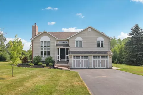9267 Asbury Rd, Le Roy, NY 14482