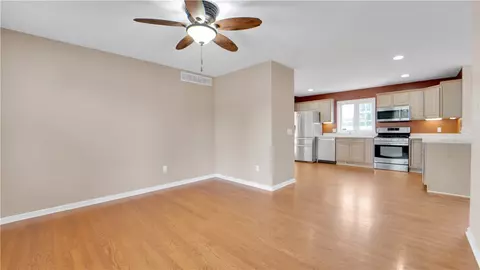 378 Salt Rd, Webster, NY 14580 photo 6