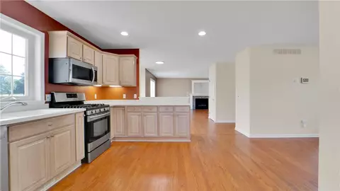 378 Salt Rd, Webster, NY 14580 photo 16