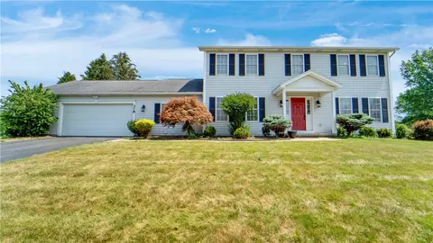 378 Salt Rd, Webster, NY 14580