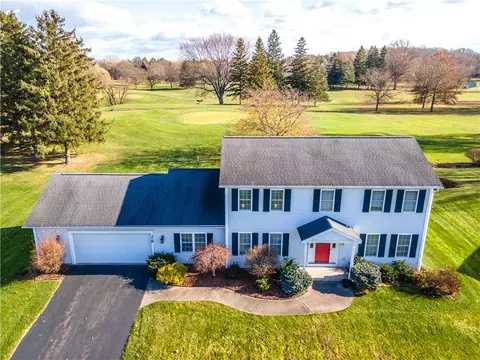 378 Salt Rd, Webster, NY 14580 photo 2