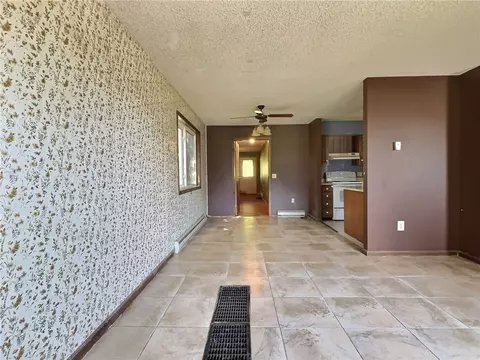 Living - 400 Peoria Rd, Covington, NY 14525 photo 2 of 5