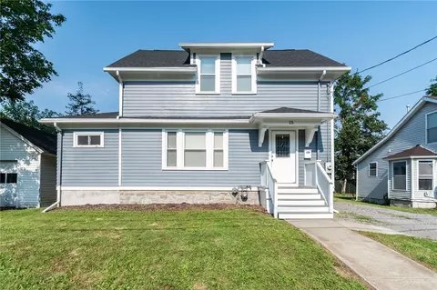 15 Short St, Warsaw, NY 14569