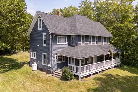 20 Hidden Waters Dr, Middletown, NY 12455