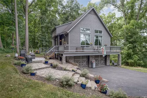 389 Sheldon Rd, Honeoye Falls, NY 14472