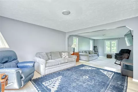 1 Lantern Ln, Honeoye Falls, NY 14472 photo 3