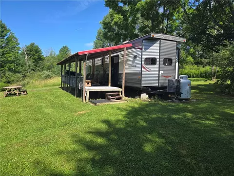 7256 Wetmore Rd, Springwater, NY 14572