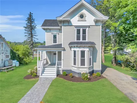 29 North St, Edmeston, NY 13335