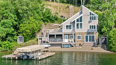 15974 W Lake Rd, Pulteney, NY 14874