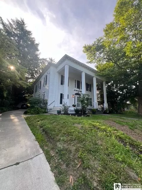 518 Lakeview Ave, Jamestown, NY 14701