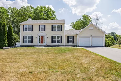 3390 Dewberry Ln, Macedon, NY 14502