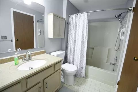 Bath - 1097 Cane Patch, Webster, NY 14580 photo 3 of 4