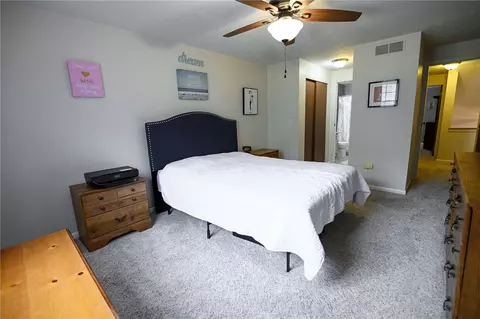 Bedroom - 1097 Cane Patch, Webster, NY 14580 photo 2 of 4