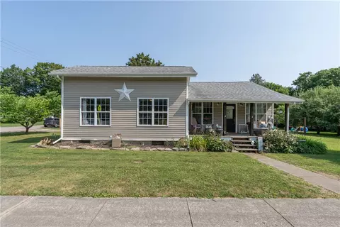 46 Mill St, Nunda, NY 14517