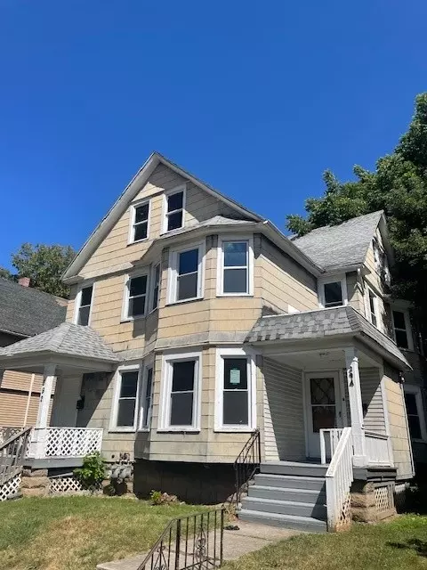 392 Parsells Ave, Rochester, NY 14609