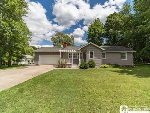 111 N Laurel Ave, Busti, NY 14750
