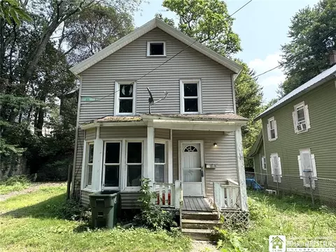 14 Sumner Pl, Jamestown, NY 14701