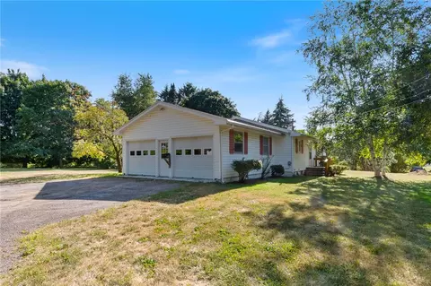 5162 Ridge Rd, Williamson, NY 14589