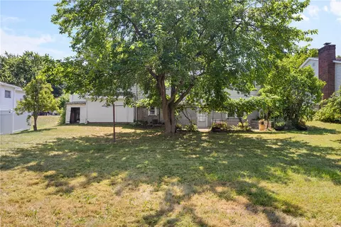 Exterior - 112 Echo St, Irondequoit, NY 14609 photo 5 of 6