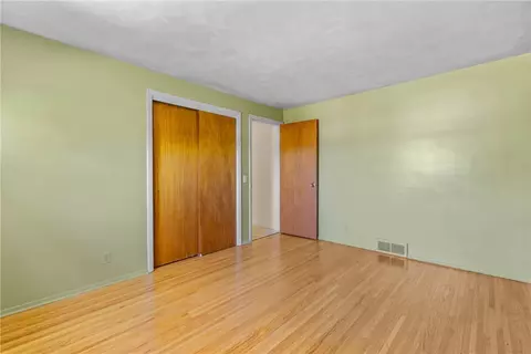 Bedroom - 112 Echo St, Irondequoit, NY 14609 photo 6 of 9