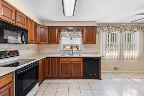 Kitchen - 112 Echo St, Irondequoit, NY 14609 photo 4 of 7