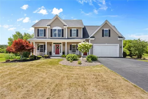 2975 W Walworth Rd, Macedon, NY 14502