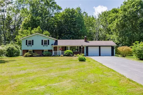 829 Hamlin Center Rd, Hamlin, NY 14464
