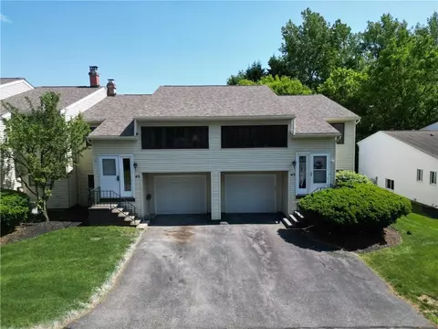 43 Hollingham, Perinton, NY 14450