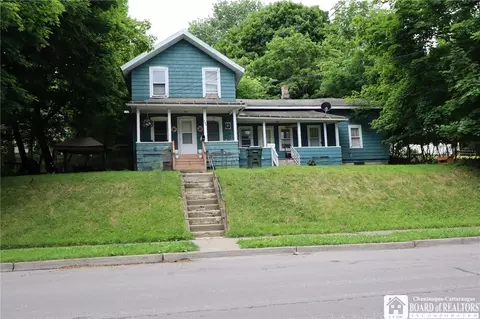 220 Allen St, Jamestown, NY 14701