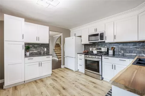 Kitchen - 58 Eileen Cir, Greece, NY 14616 photo 5 of 5