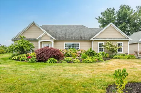 4432 Lake Rd, Williamson, NY 14589