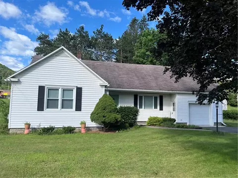 51 Stockton Ave, Walton, NY 13856