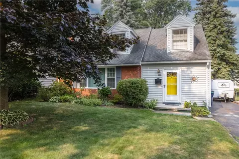 113 Walzer Rd, Irondequoit, NY 14622