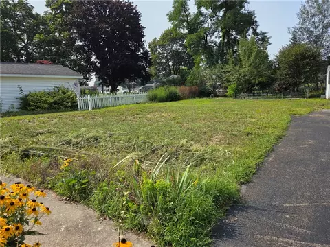 301 Bowers Dr, Horseheads, NY 14845