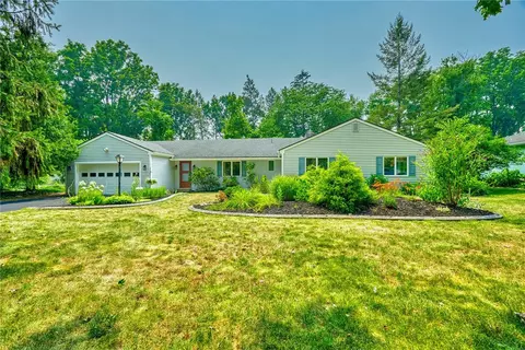 27 Crest Rd, Perinton, NY 14445