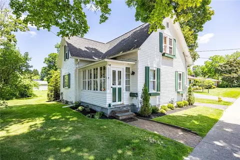5 Jackson Park, Pittsford, NY 14534
