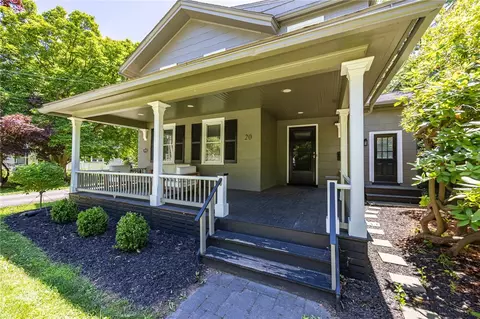 20 Washington Rd, Pittsford, NY 14534