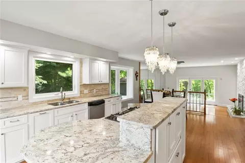 Kitchen - 17 Shingle Mill Rd, Irondequoit, NY 14609 photo 5 of 6