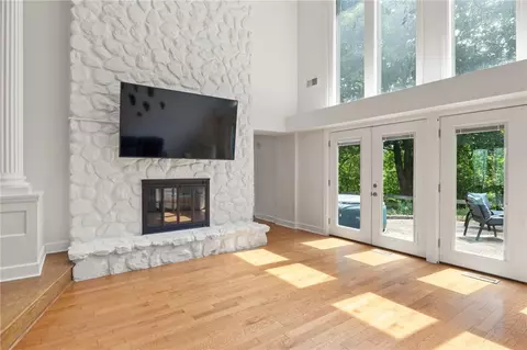 Living - 17 Shingle Mill Rd, Irondequoit, NY 14609 photo 1 of 7