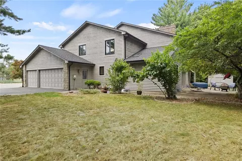Exterior - 17 Shingle Mill Rd, Irondequoit, NY 14609 photo 4 of 7